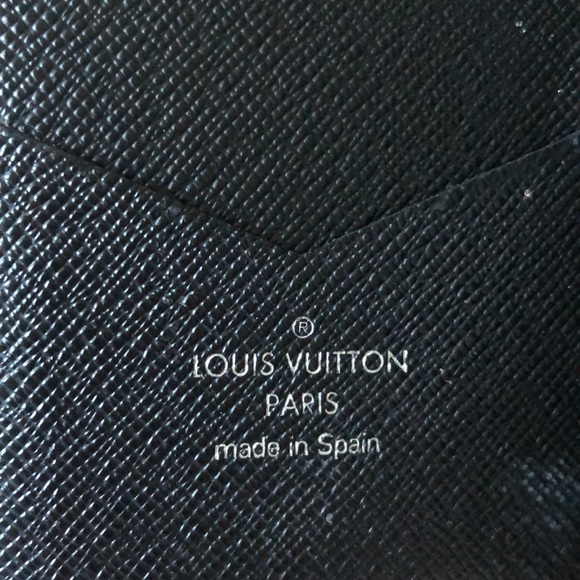 Authentic Louis Vuitton IPHONE X Folio - Picture 5 of 8